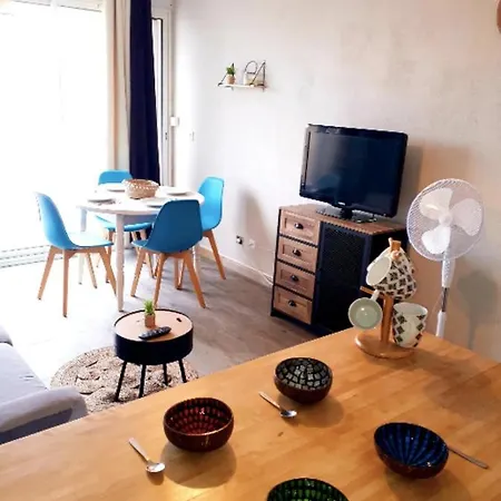 Charming Flat 100m From The Beach * Агд